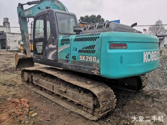 神钢 SK260LC-8 挖掘机