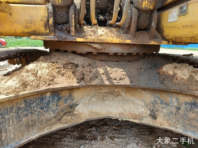 小松 PC240LC-8 挖掘机