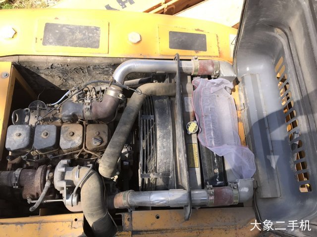 徐工 XE150D 挖掘机