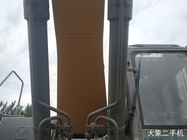 徐工 XE370CA 挖掘机