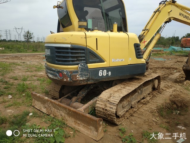 现代 R60-9 挖掘机