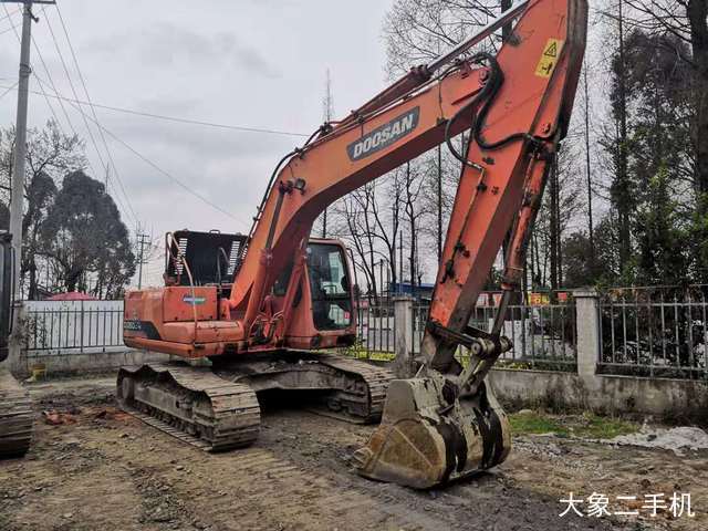 斗山 DH225LC-7 挖掘机