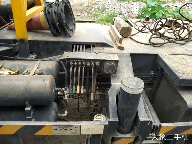 徐工 QY16D 起重机