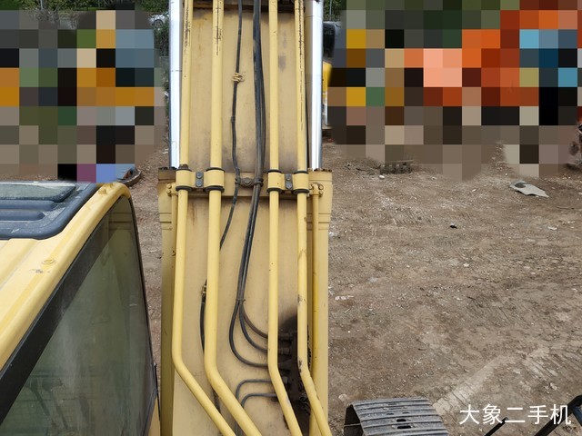 小松 PC240LC-8 挖掘机
