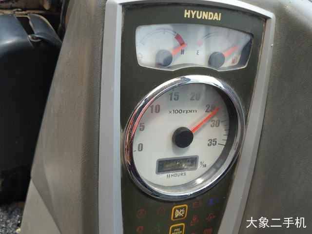 现代 R60-7 挖掘机