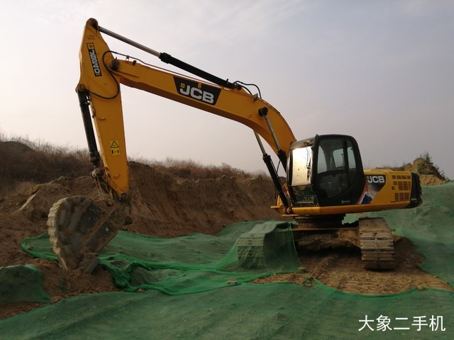 杰西博 JS240LC 挖掘机
