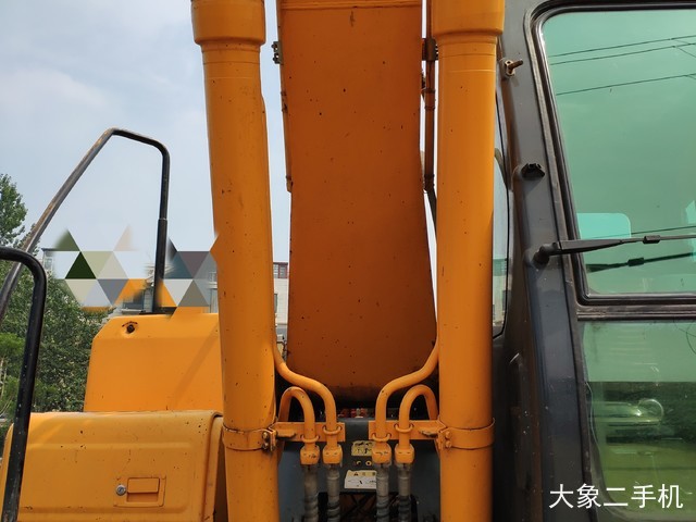 现代 R210W-7 挖掘机