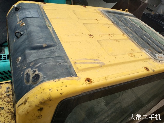 小松 PC240LC-8 挖掘机