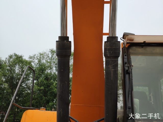 三一重工 SY235C-8S 挖掘机