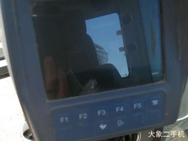 徐工 XE135D 挖掘机