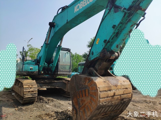 神钢 SK460-8 挖掘机