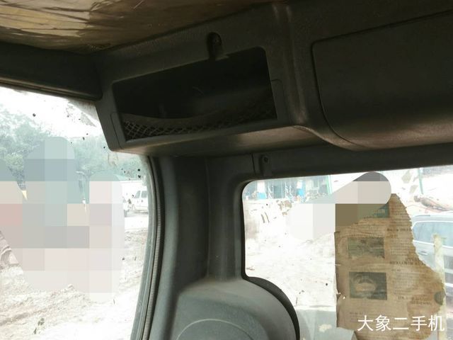 现代 R60-9 挖掘机