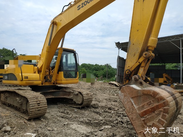 中联重科 ZE260E 挖掘机