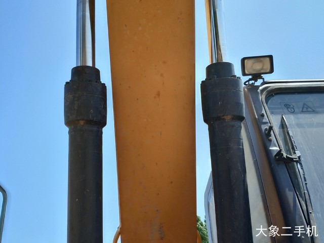 三一重工 SY215C 挖掘机