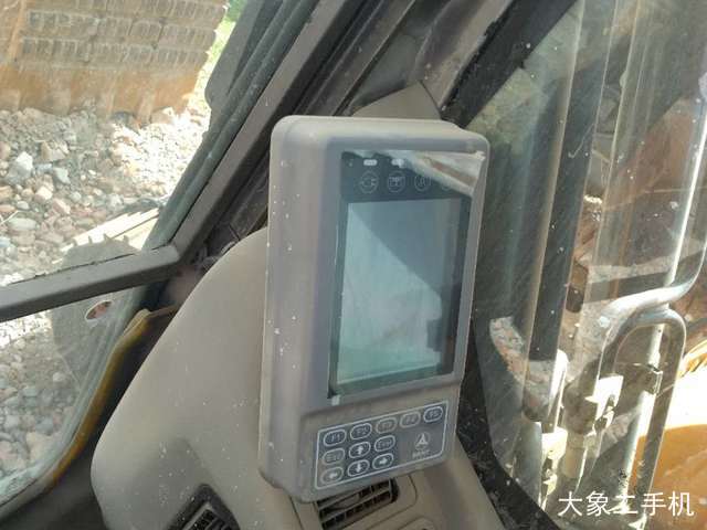 三一重工 SY215C-8 挖掘机