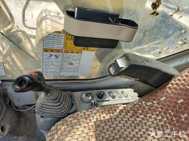 小松 PC220-7 挖掘机