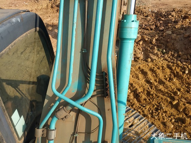 神钢 SK260LC-8 挖掘机