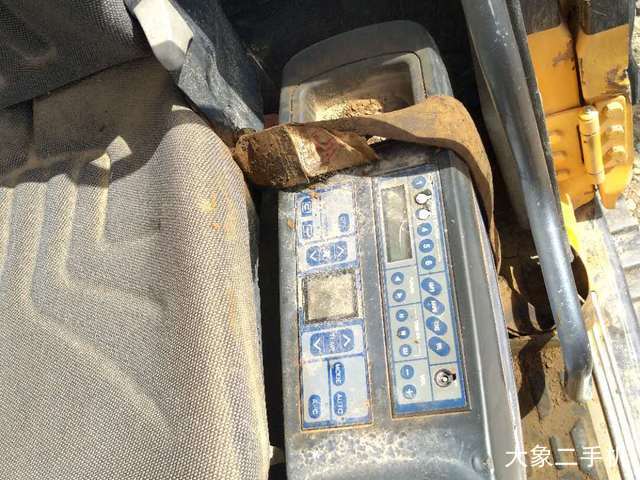 三一重工 SY285C-8 挖掘机