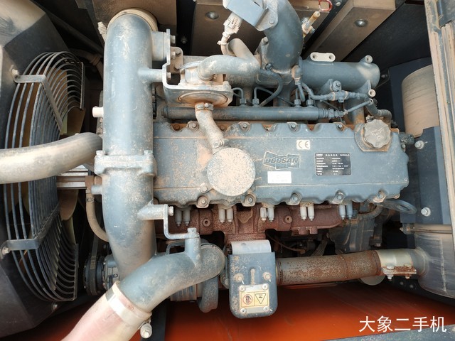 斗山 DX215-9C 挖掘机