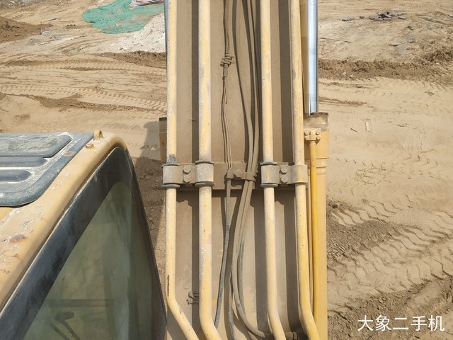 小松 PC220-8 挖掘机