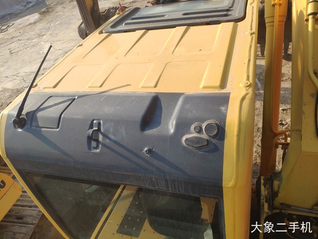 小松 PC200-8 Hybrid(混合动力) 挖掘机