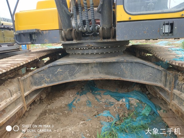 雷沃重工 FR480E 挖掘机