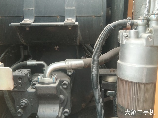 三一重工 SY75C 挖掘机