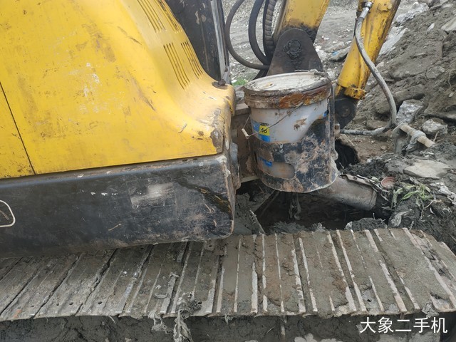 现代 R60-7 挖掘机