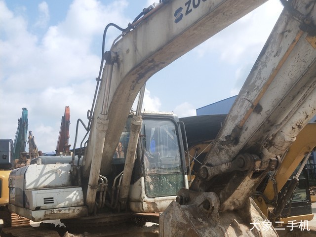 中联重科 ZD230-3 挖掘机