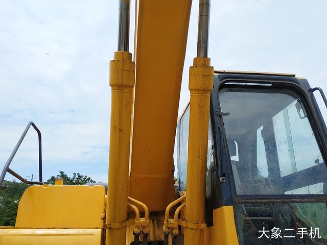 中联重科 ZE260E 挖掘机