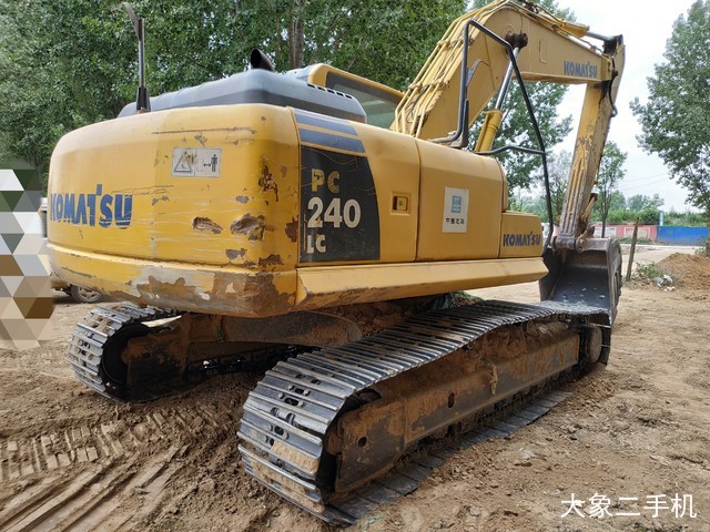 小松 PC210LC-8 挖掘机