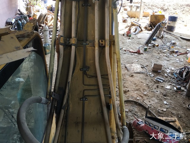 中联重科 ZE220ELC 挖掘机