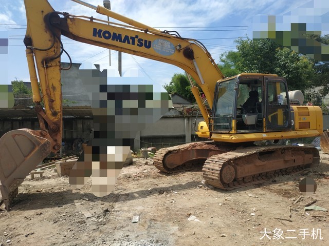 小松 PC240LC-8M0 挖掘机