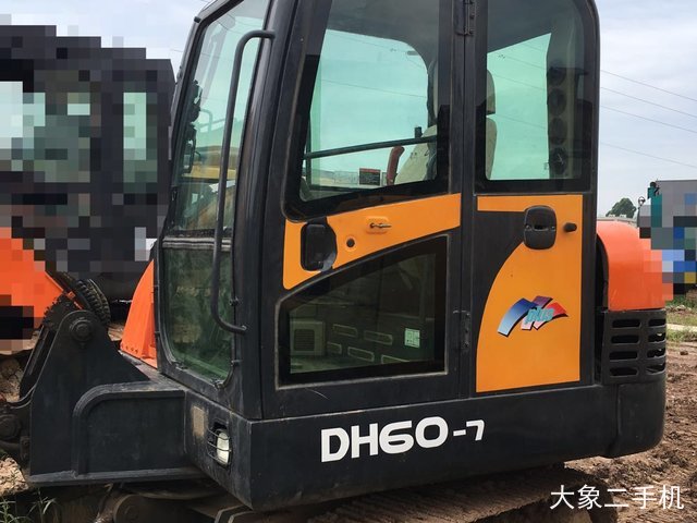 斗山 DH60-7 挖掘机