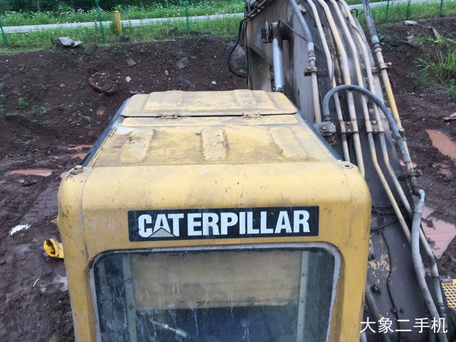卡特彼勒 320C 挖掘机