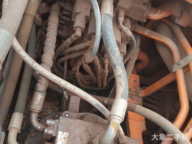 斗山 DX260LC 挖掘机