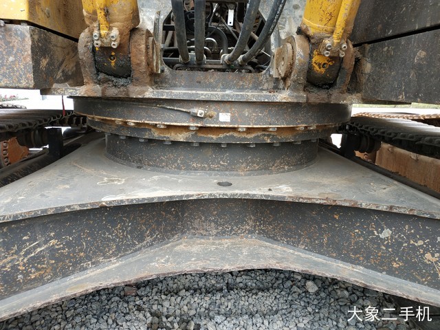 山东临工 LG6250E 挖掘机