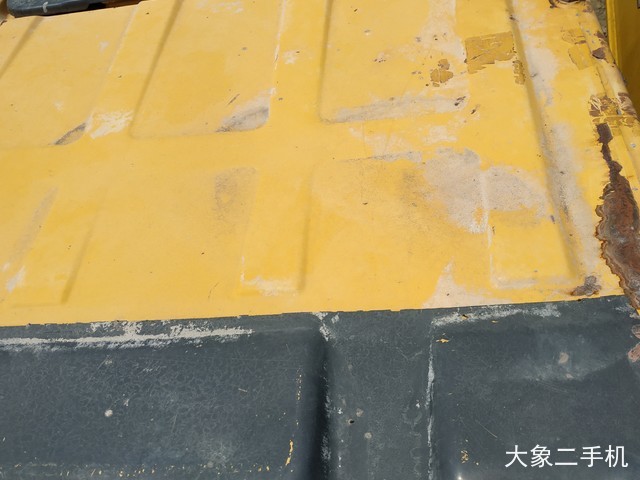 小松 PC210LC-8(800mm履带板) 挖掘机