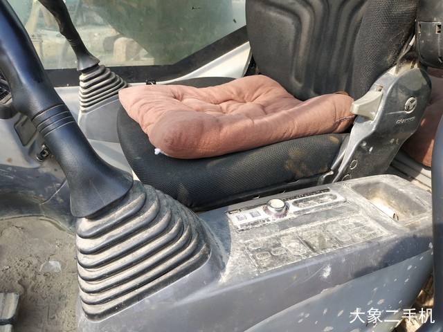 小松 PC270-7 挖掘机