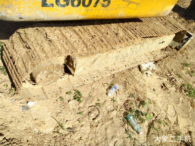 龙工 LG6060 挖掘机