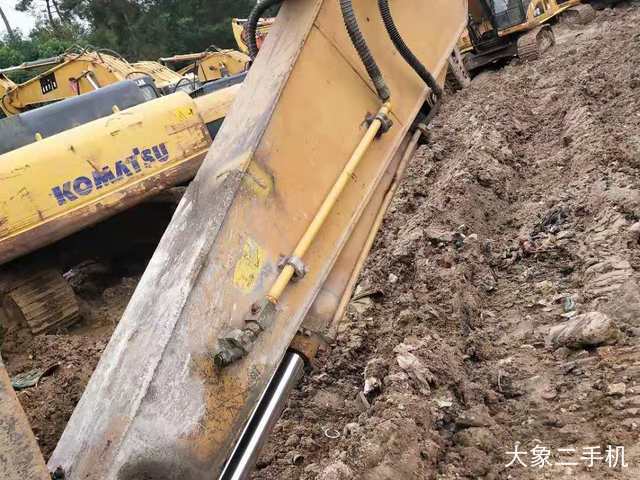 卡特彼勒 320C 挖掘机