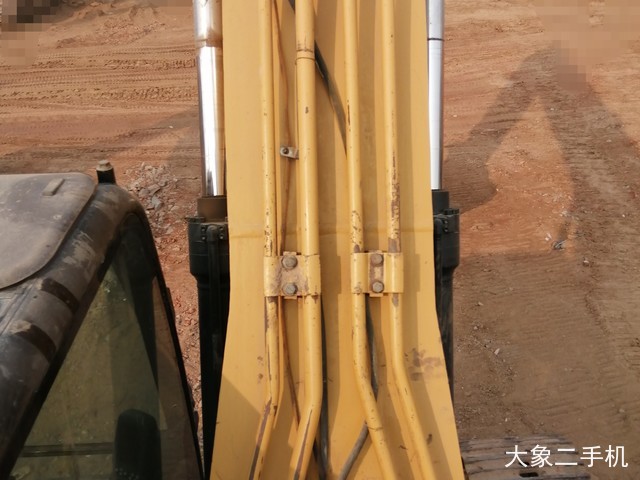 卡特彼勒 323DL 挖掘机