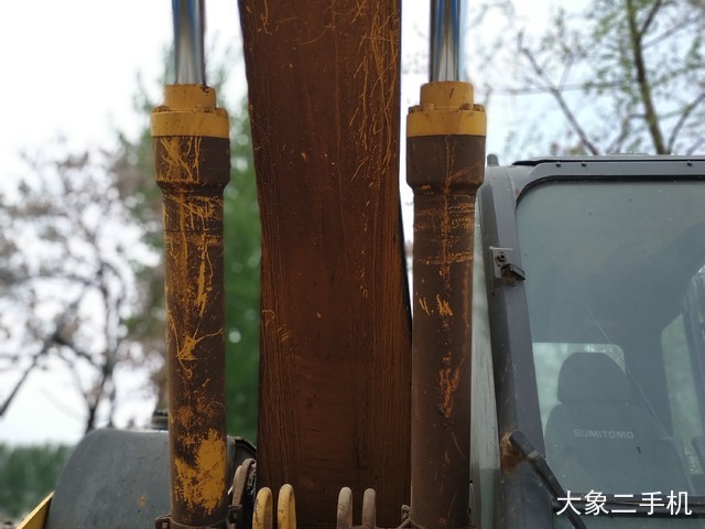 住友 SH240-5 挖掘机