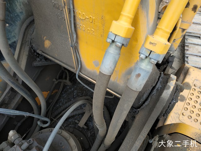 雷沃重工 FR330 挖掘机