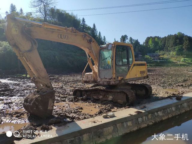山东临工 E6135F 挖掘机