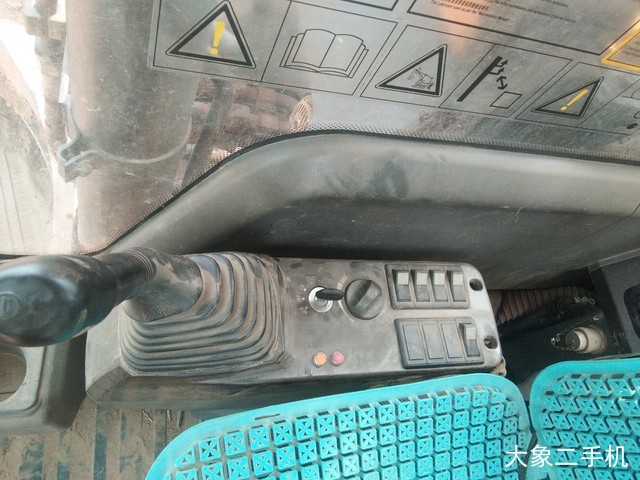 三一重工 SY215C 挖掘机