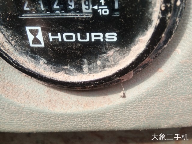 现代 R265LC-7 挖掘机