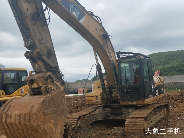 卡特彼勒 325D 挖掘机