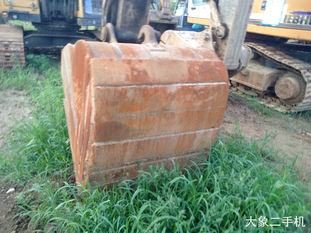 沃尔沃 EC210BLC 挖掘机