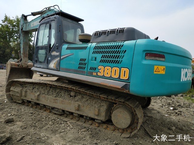 神钢 SK380D-8 挖掘机